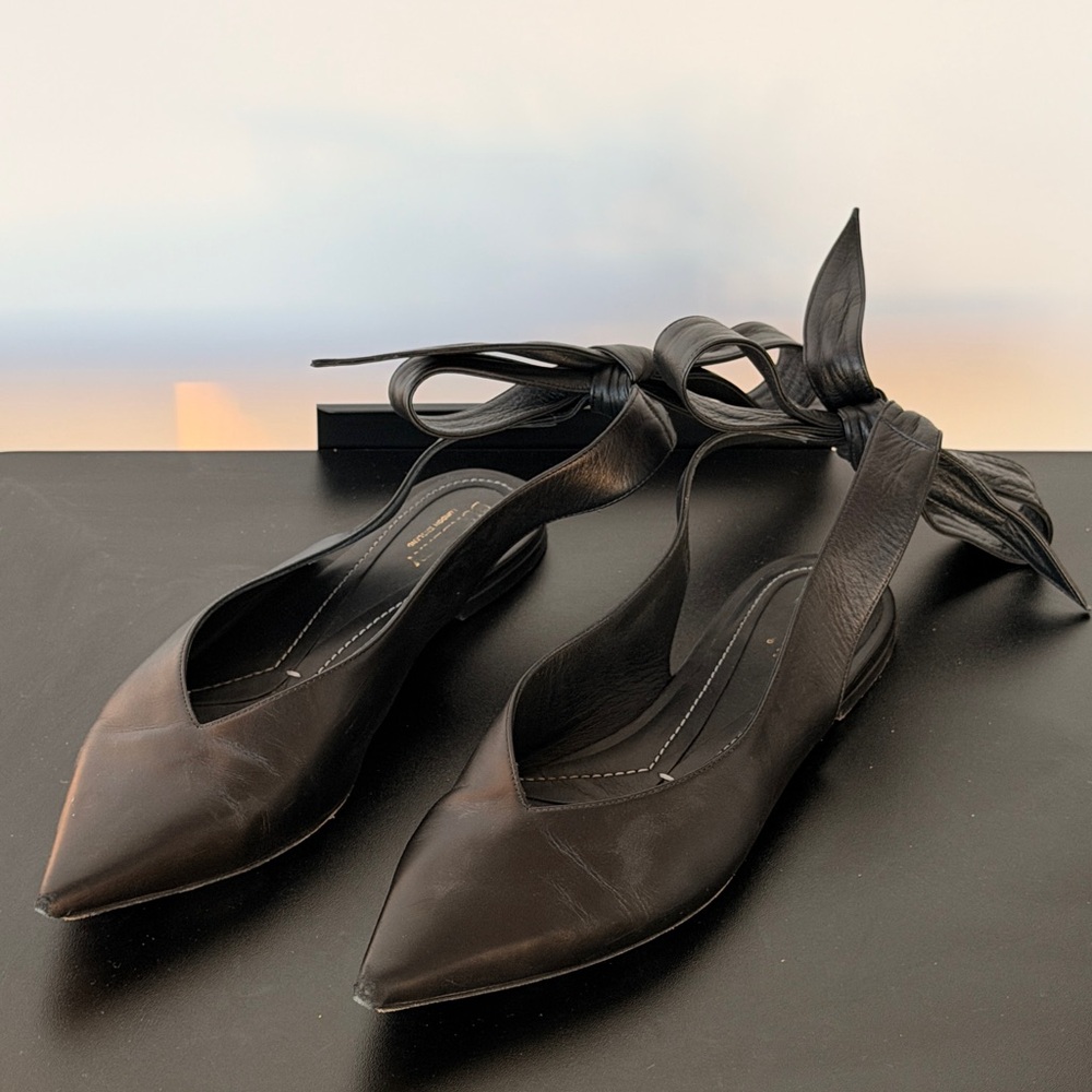 Burberry Black Leather Pointed Tie-Back Flats